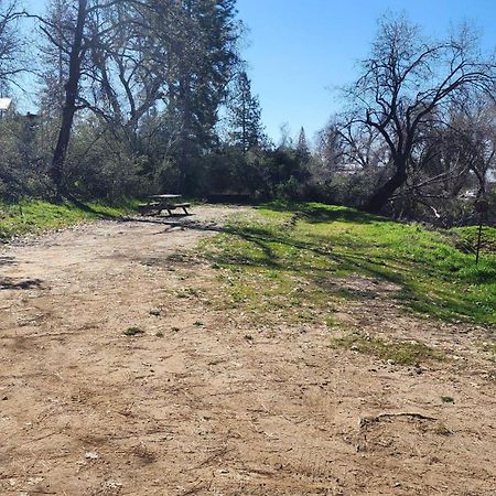 Campground At Sequoia Mountain Farms - Bring Your Own Tent Or Rv - No Bedrooms Or Beds Provided Miramonte Exteriör bild
