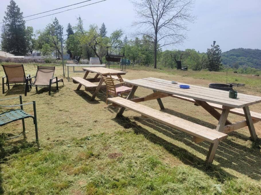 Campground At Sequoia Mountain Farms - Bring Your Own Tent Or Rv - No Bedrooms Or Beds Provided Miramonte Exteriör bild